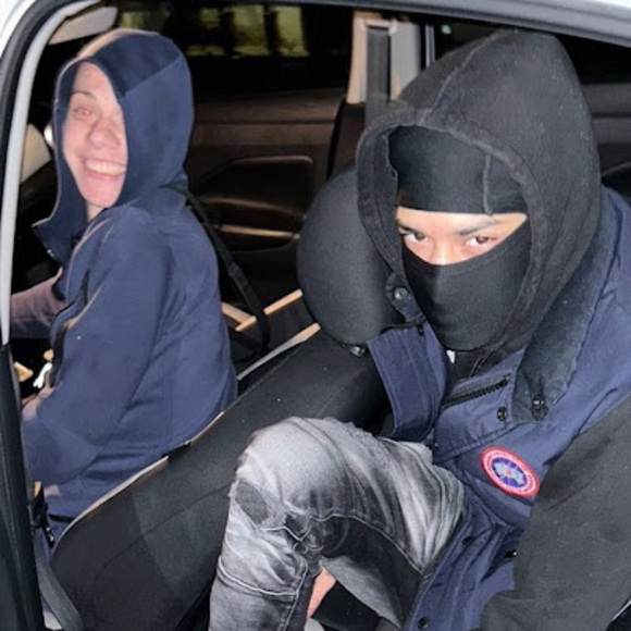 Meet your Posher, Tayanddevine - Picture 1 of 1